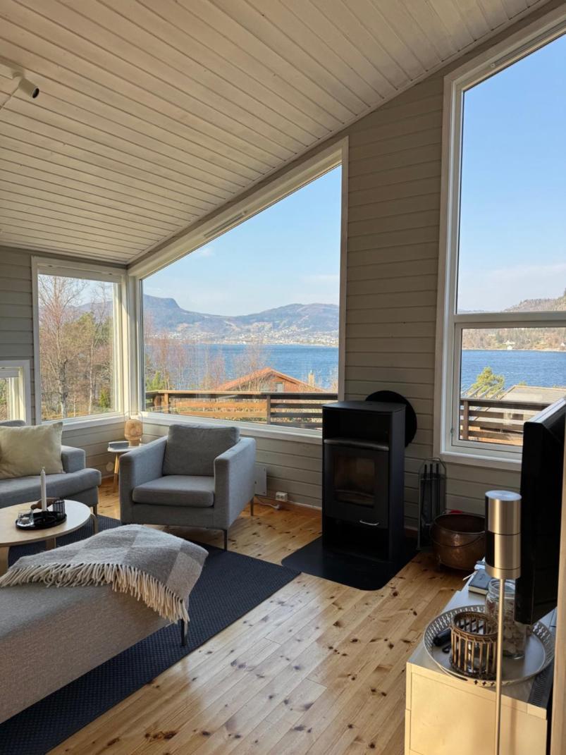 Jørpeland Charming House Located By The Fjord With The Pultpitrock Within Short Distanceヴィラ エクステリア 写真