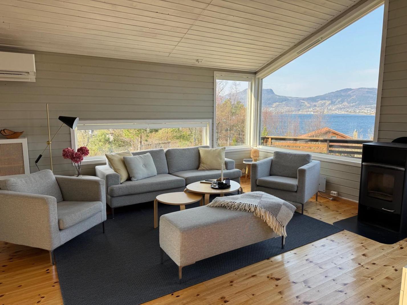 Jørpeland Charming House Located By The Fjord With The Pultpitrock Within Short Distanceヴィラ エクステリア 写真